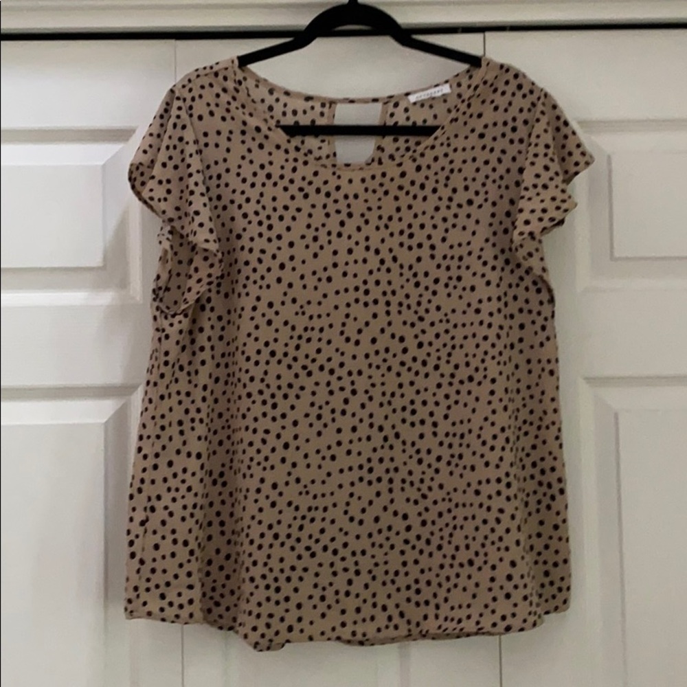 Crescent Dotted Flutter Sleeve Blouse